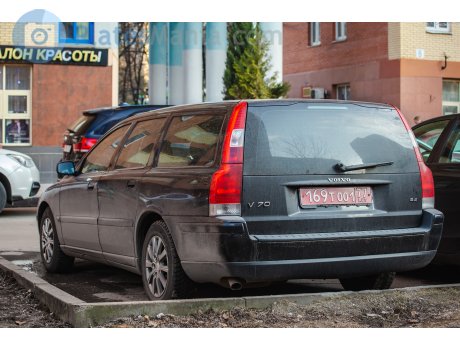 169T 001 77, Volvo V70