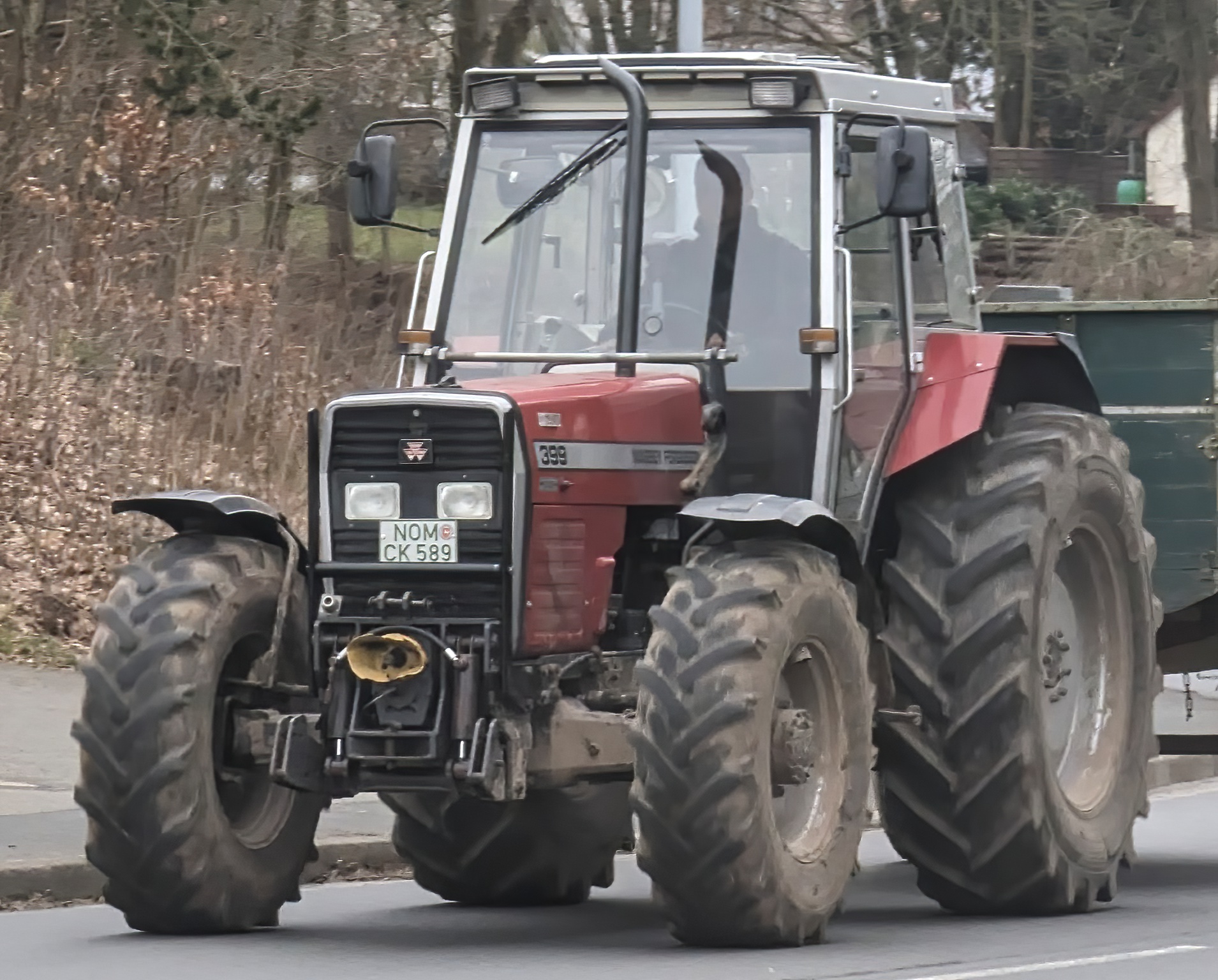 NOM CK 589, Massey Ferguson 300-Series 