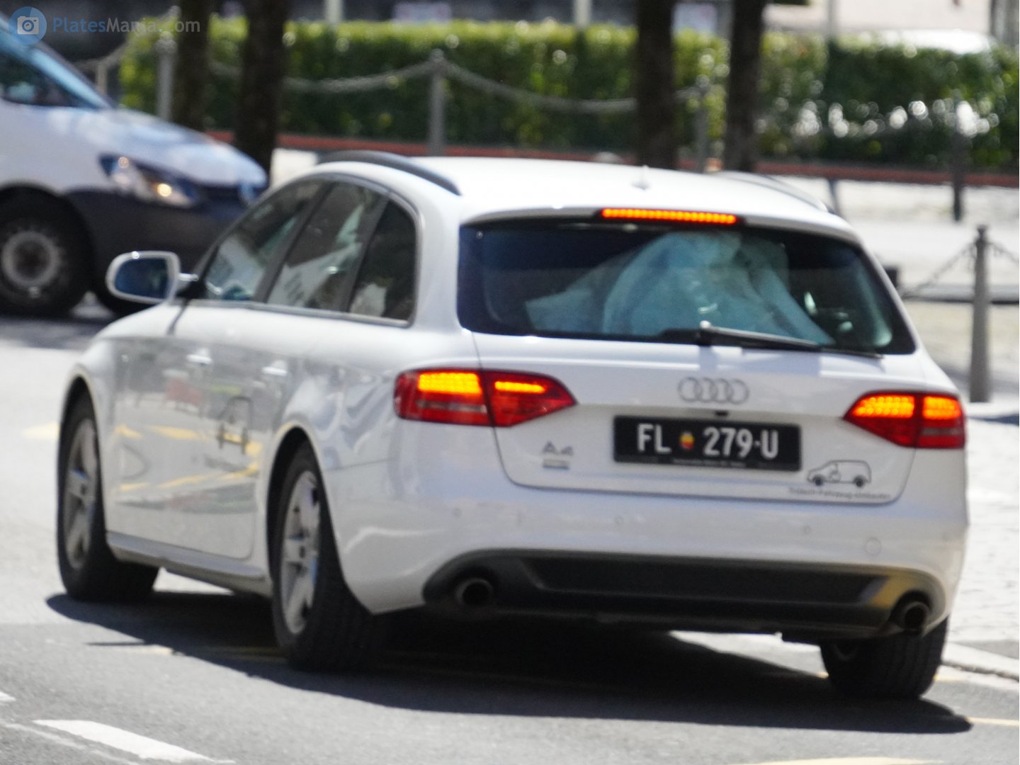 FL 279-U, Audi A4 4th gen Avant (B8/8K5), 2007–2012