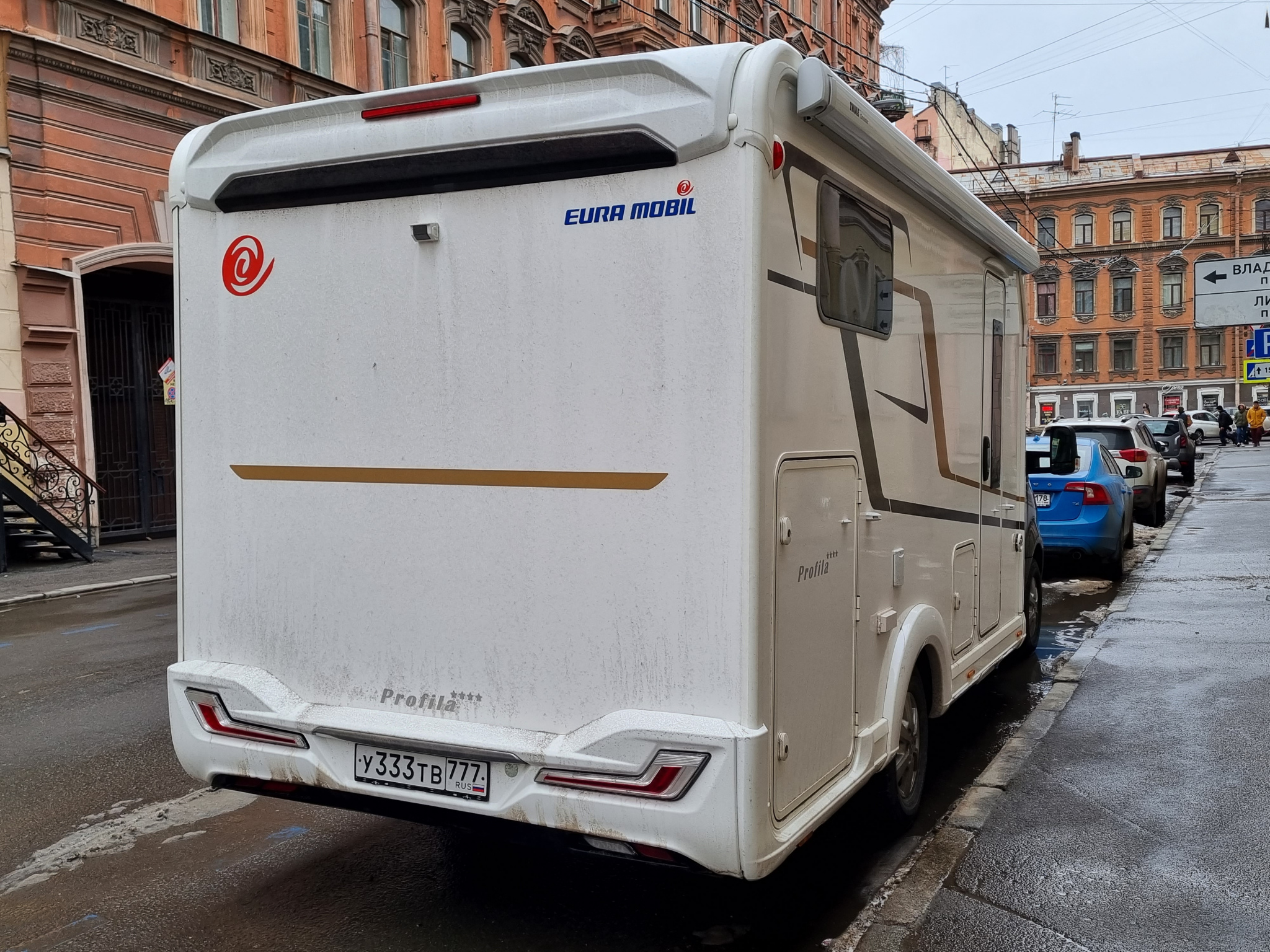 у 333 тв 777, Eura Mobil Profila 