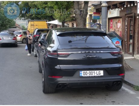 OO-001-LG, Porsche Cayenne