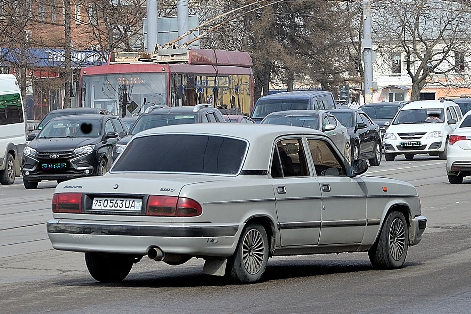 75 O 563 UA, GAZ 3110 Волга 1997–2004