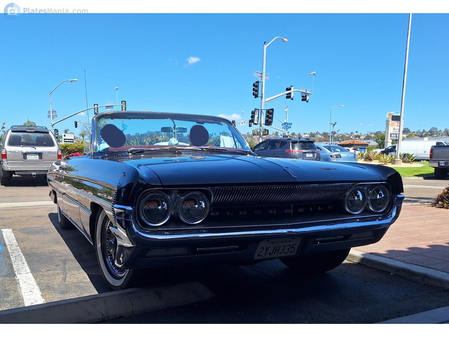 2YJH335, Oldsmobile 88 5th gen 1961 2-door Convertible (3267/3567; B-body), 1960–1961