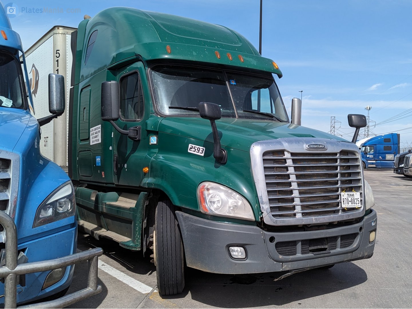 R70-8825, Freightliner Cascadia 1st gen Cascadia (2007–2013) / 2nd gen Cascadia Evolution (2012–2018)
