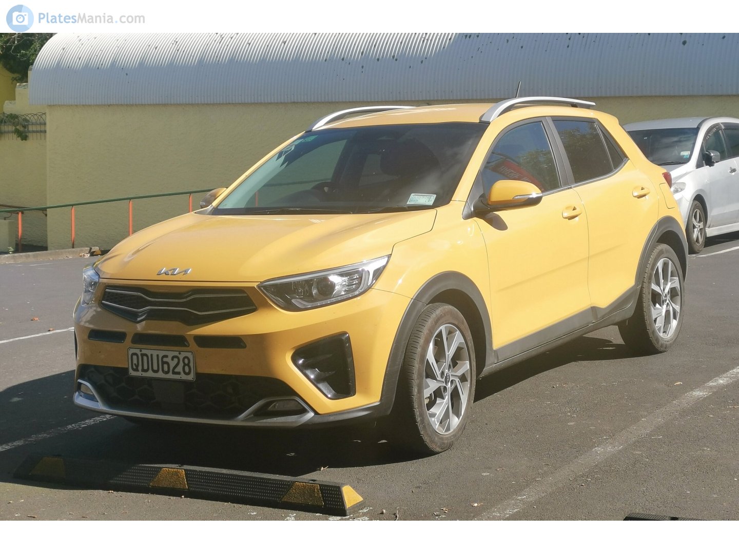 QDU628, Kia Stonic 1st gen (YB), 2017–