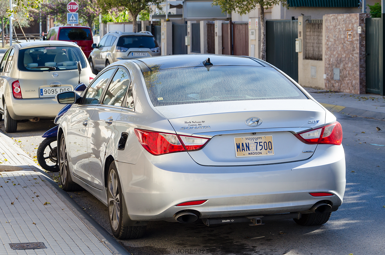 MAN 7500, Hyundai Sonata 6th gen (YF), 2009–2015