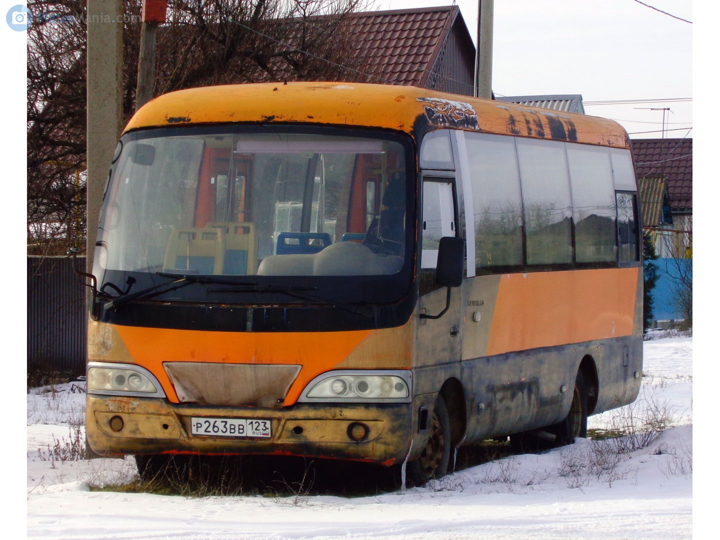 р 263 вв 123, Golden Dragon XML6720 