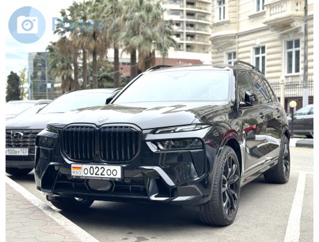о022оо, BMW X7