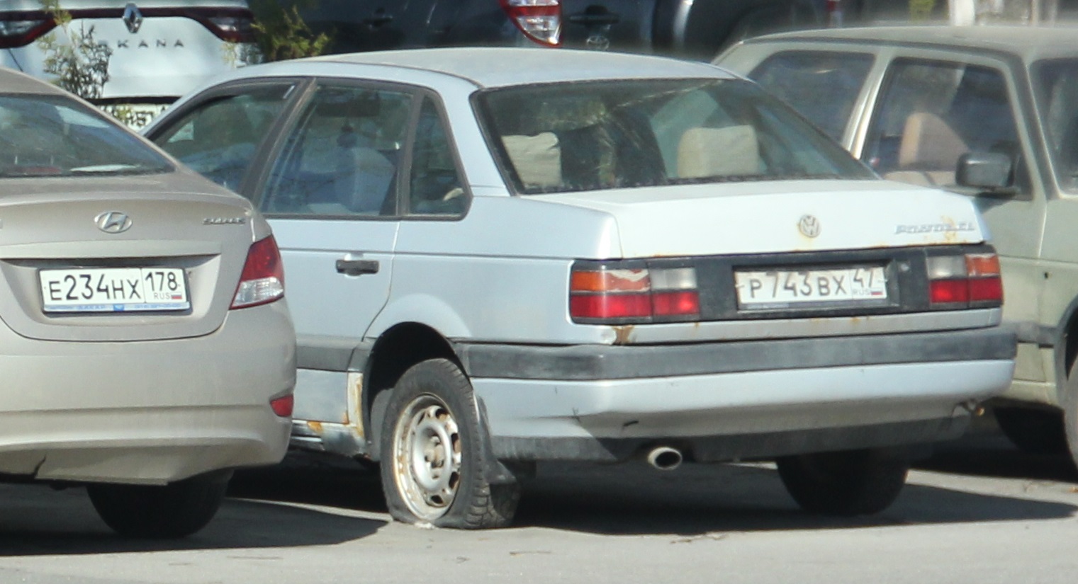 р 743 вх 47, Volkswagen Passat 3rd gen Sedan (B3; 35i), 1988–1993