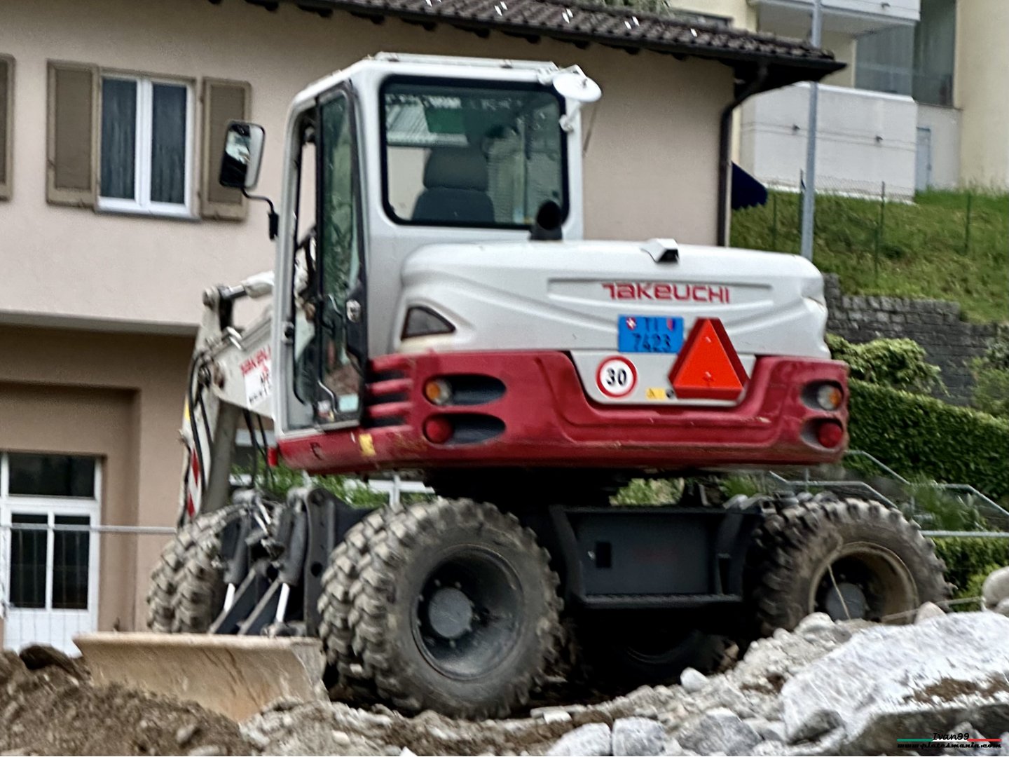 TI 7423, Takeuchi MFG Company TB-Series 