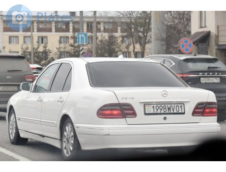 1998WV01, Mercedes-Benz E-Klasse
