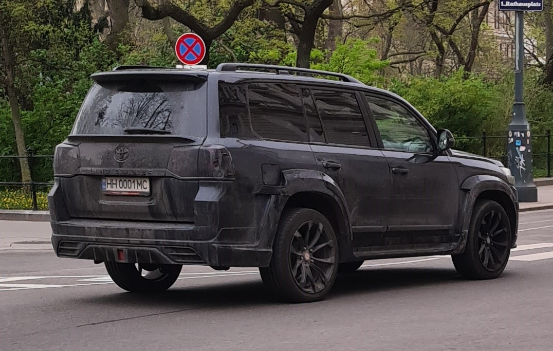 HH 0001 MC, Toyota Land Cruiser 200 (J200), 2nd facelift, 2015–2021
