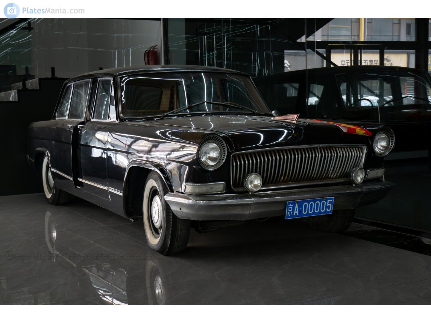 京A·00005, Hongqi CA770 