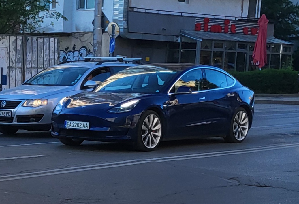 EA 2202 AA, Tesla Model 3 1st gen (5YJ3), 2017–2023
