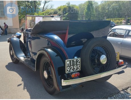 MI T29295, Austin Twelve-six