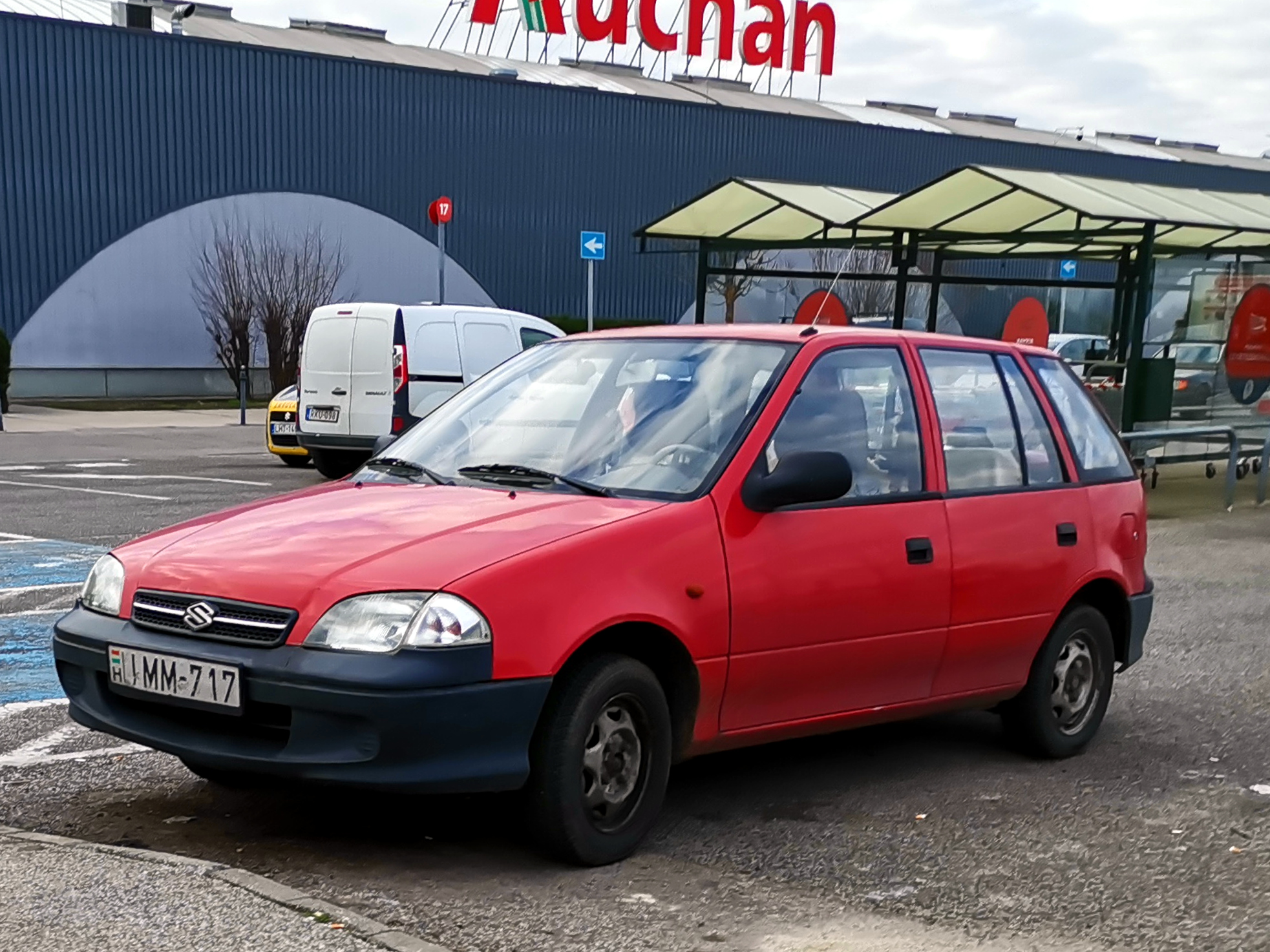 IMM-717, Suzuki Swift 2nd gen 5-door Hatch (SF), facelift, 1996–2004