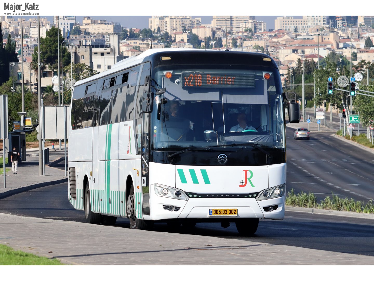 305-03-302, Golden Dragon XML6121 