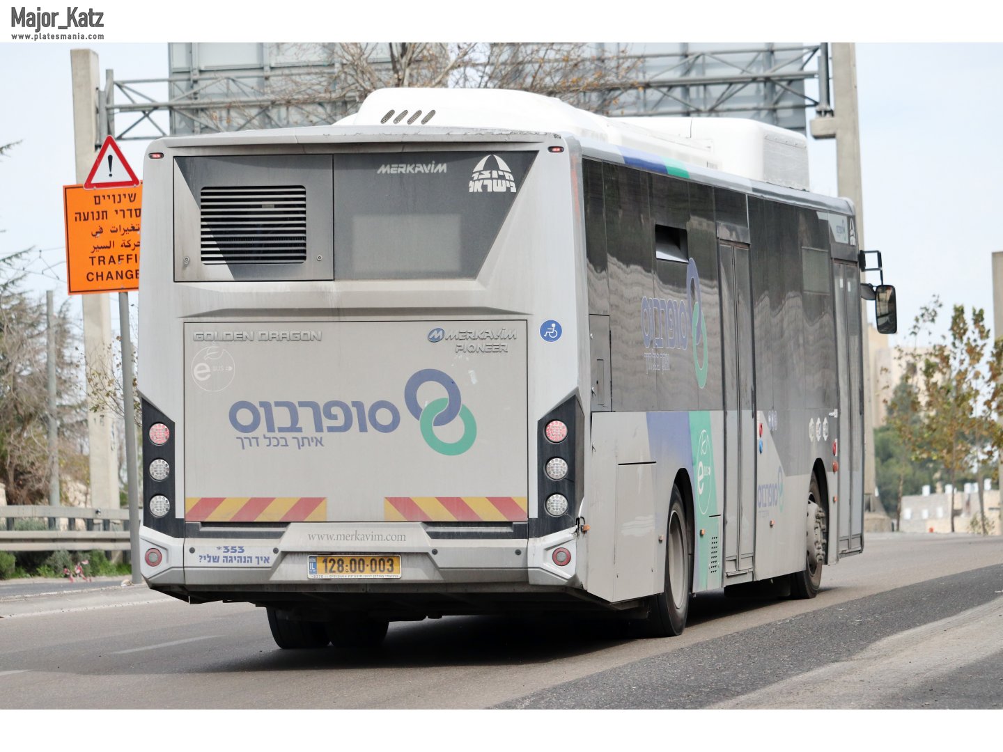 128-00-003, Merkavim Pioneer 3476 Pioneer (Golden Dragon XML6125CLF)