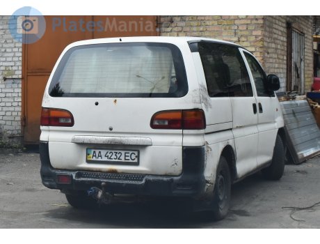 AA 4232 EC, Mitsubishi L400