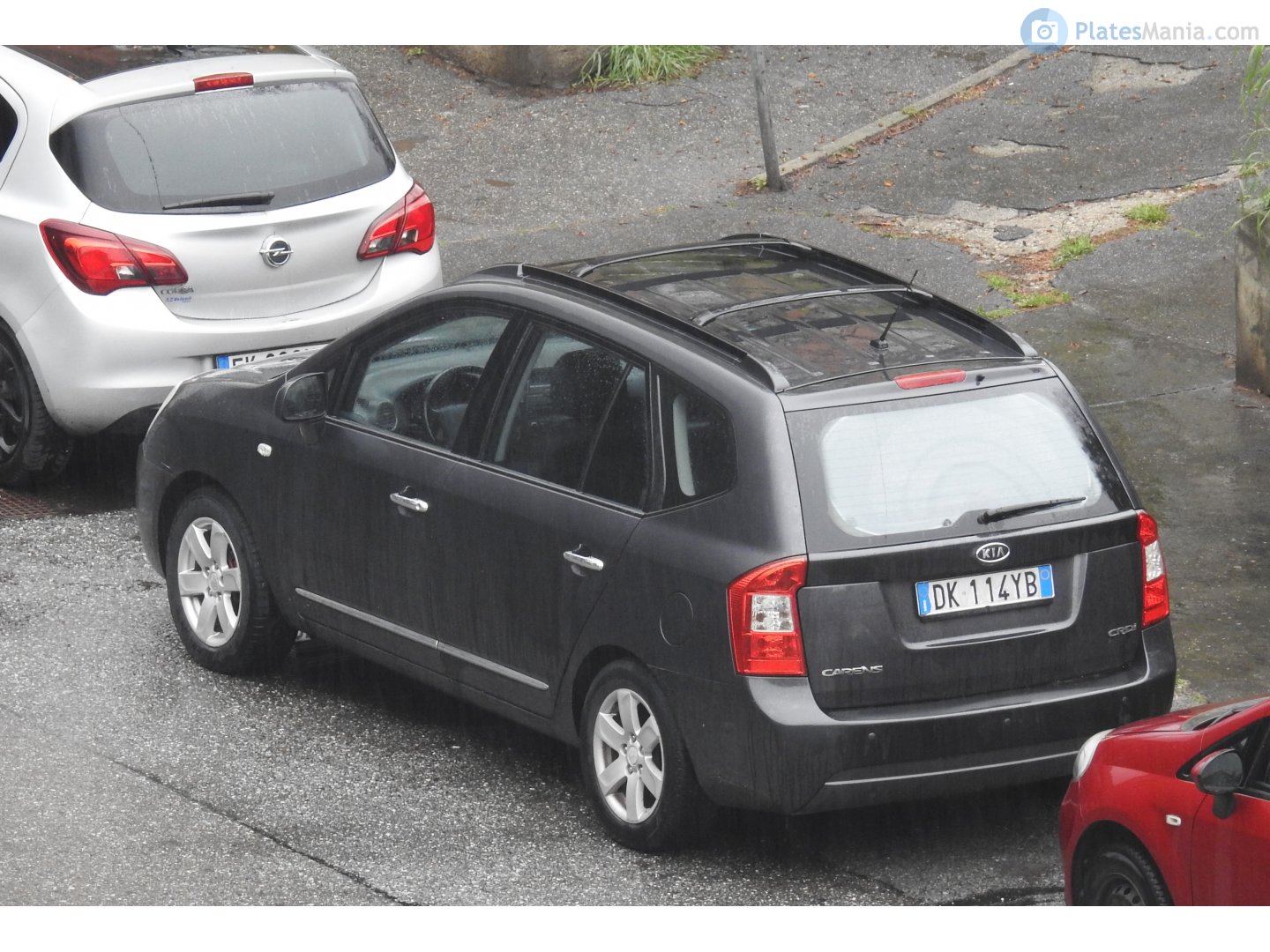 DK 114 YB, Kia Carens 2nd gen (UN), 2006–2012