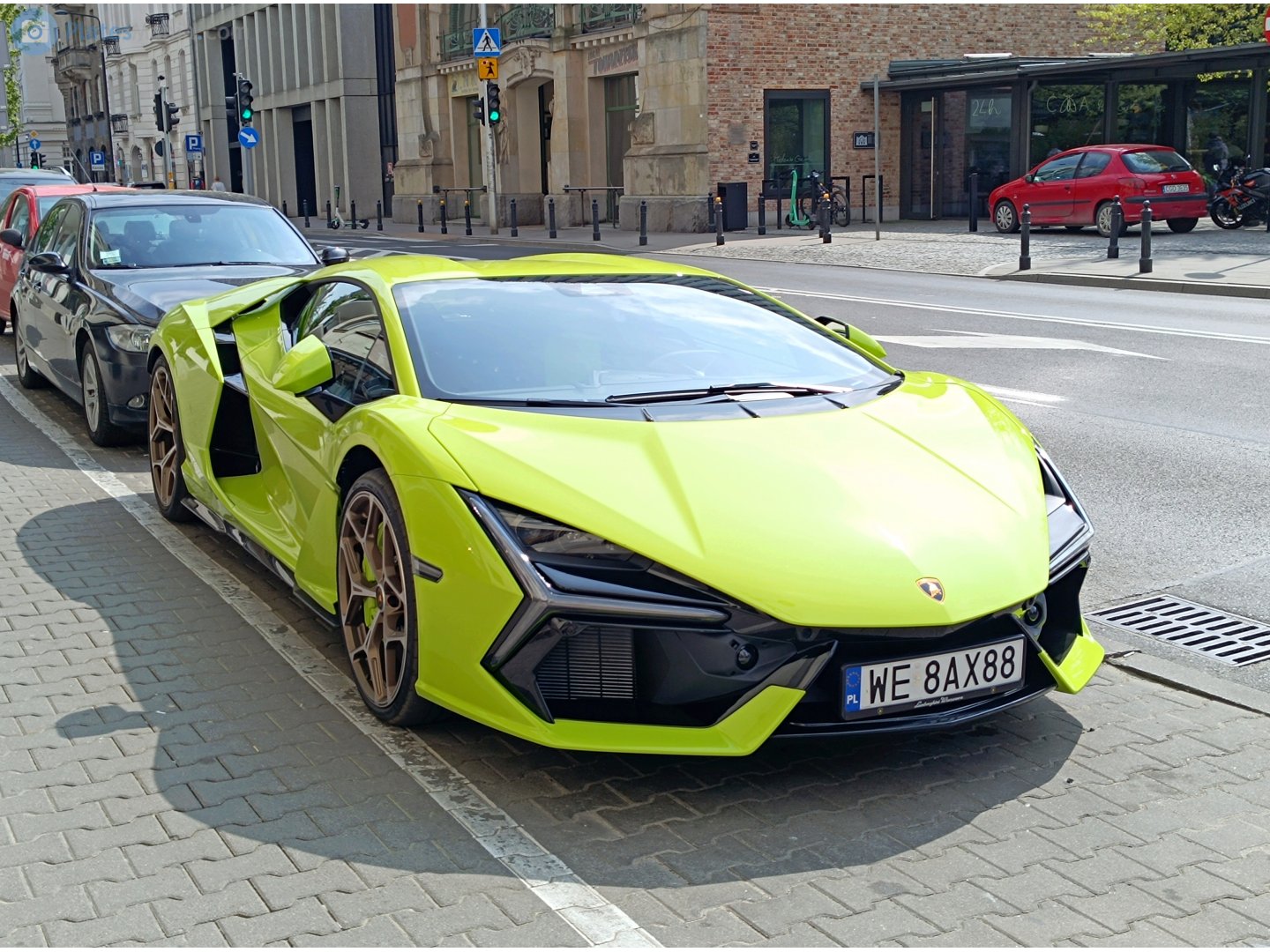 WE 8AX88, Lamborghini Revuelto 1st gen, 2023–