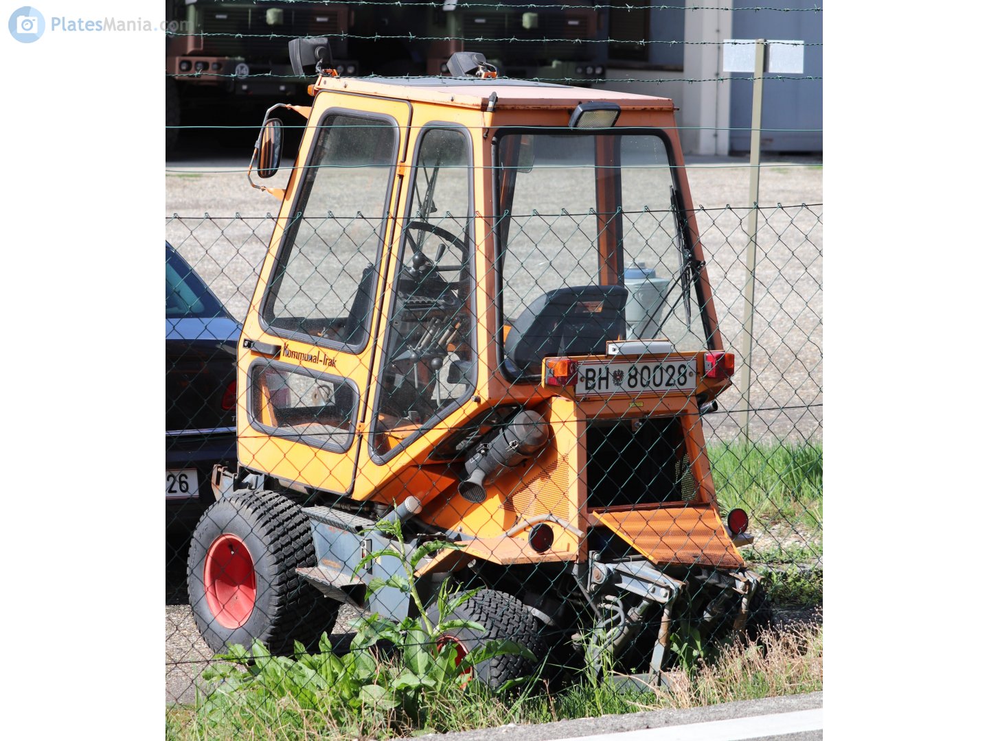 BH 80028, Official services and consulates 