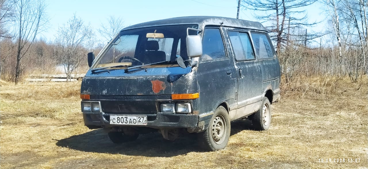 с 803 ао 27, Nissan Datsun Vanette 1st gen Largo Van (C120), 1982–1986
