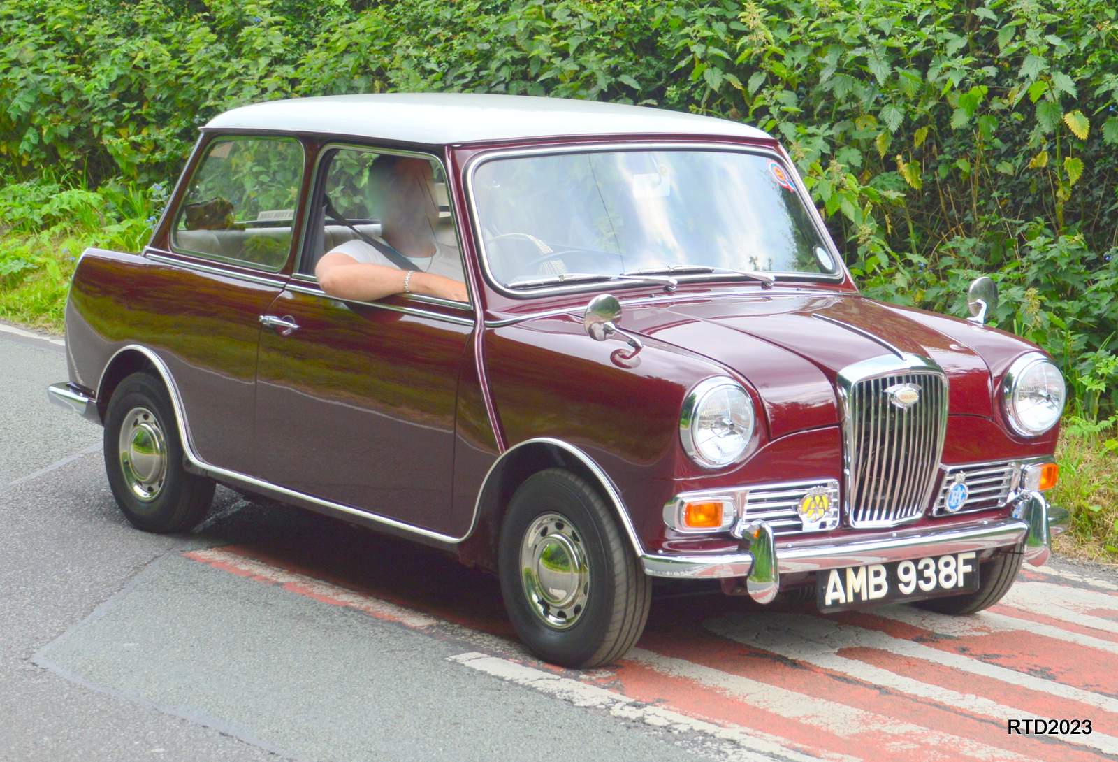 AMB938F, Wolseley Hornet 