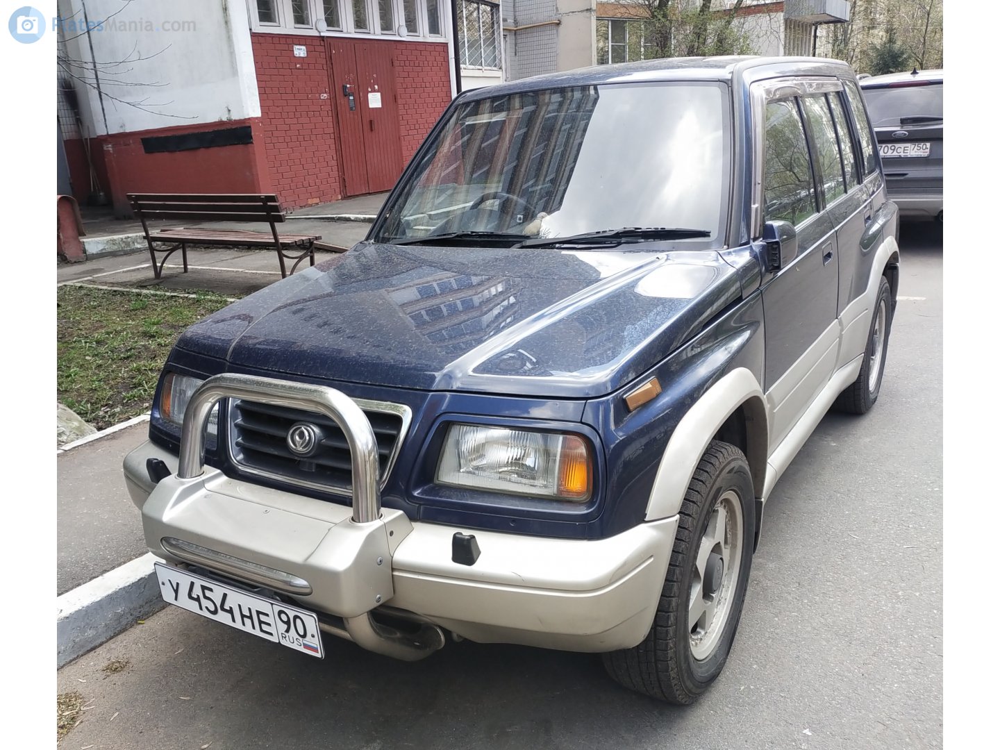 у 454 не 90, Mazda Proceed Levante 1st gen 5-door SUV (ET/TA), 1995–1997
