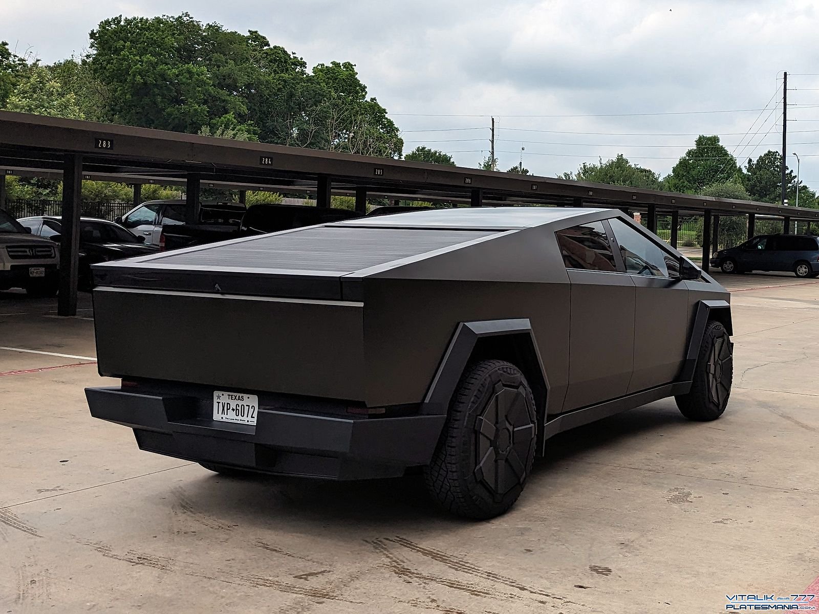 TXP-6072, Tesla Cybertruck 1st gen, 2023–