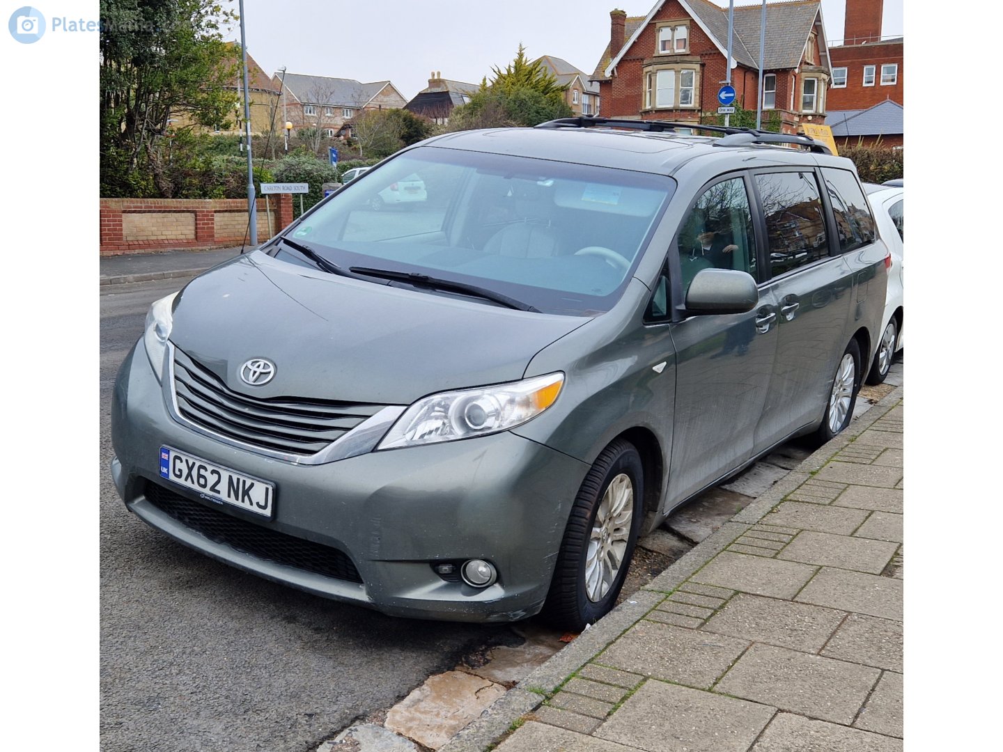 GX62NKJ, Toyota Sienna 3rd gen (XL30), 2010–2020