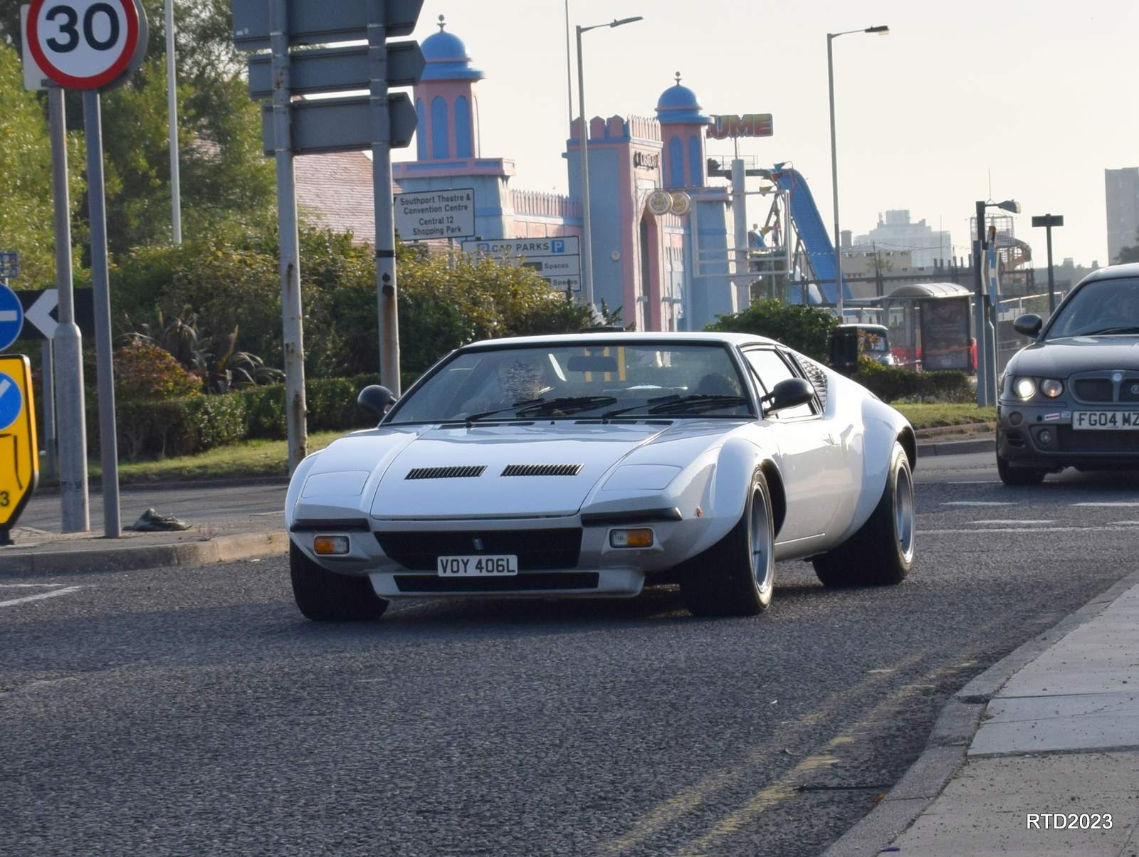 VOY406L, De Tomaso Pantera 