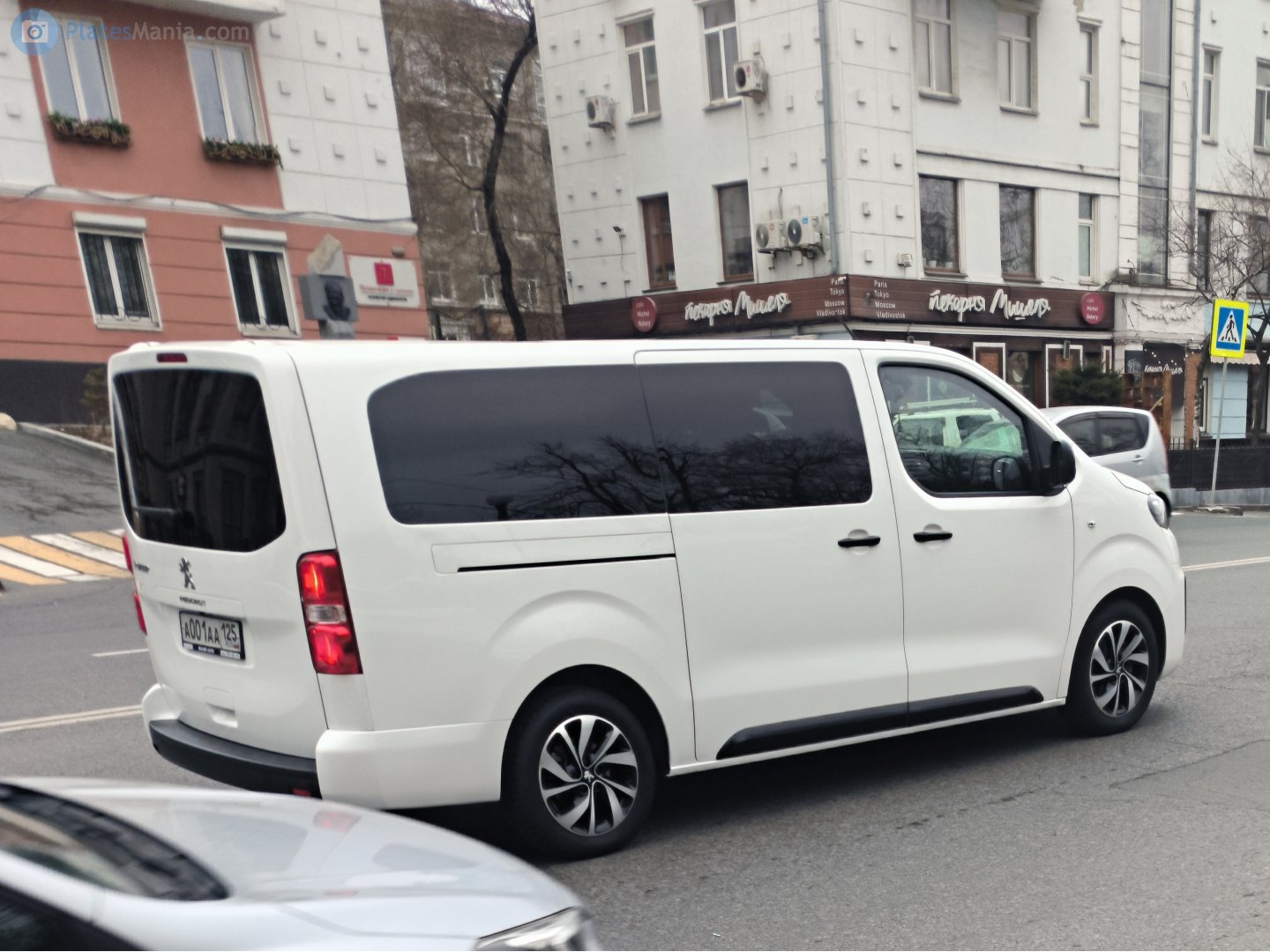 а 001 аа 125, Peugeot Traveller 1st gen (K0), 2015–2024