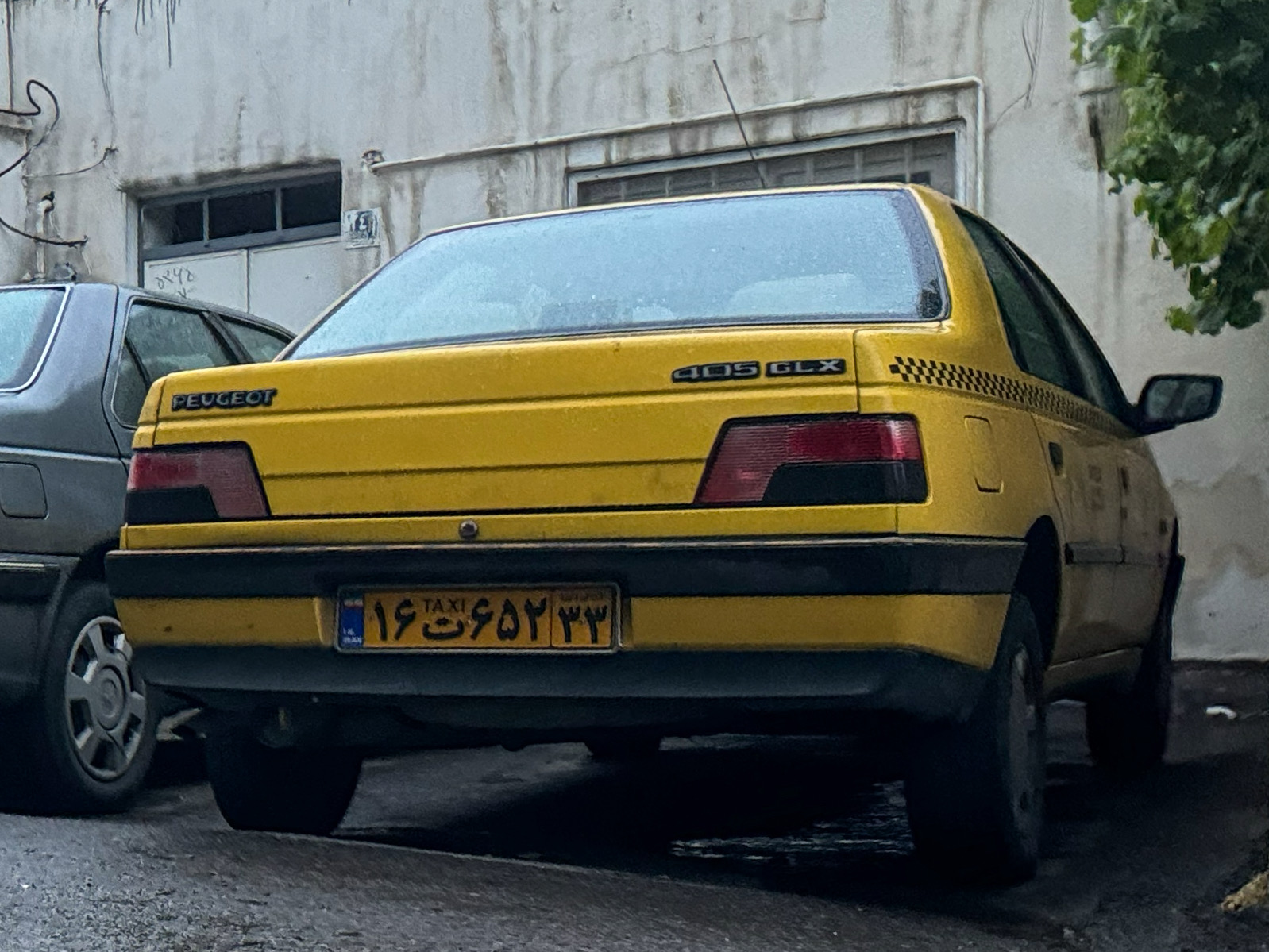 ۱۶ت۶۵۲ ۳۳, Peugeot 405 1st gen Sedan (D6/D7), 1987–1996 (2019– for AZ-market)