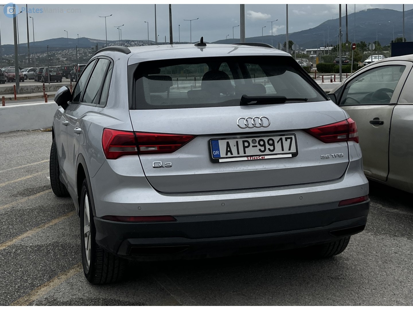 AIP-9917, Audi Q3 2nd gen SUV (F3B), 2018–
