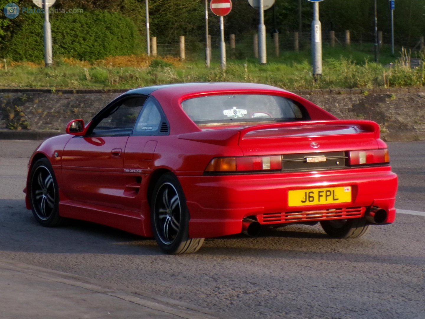 J6FPL, Toyota MR-2 2nd gen (W20), 1989–1999