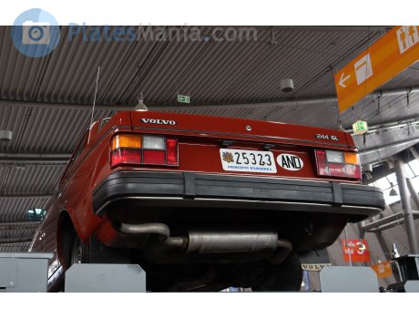 25323, Volvo 240-Series