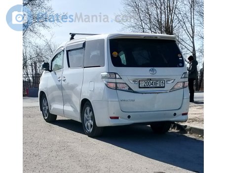 2004XF01, Toyota Vellfire