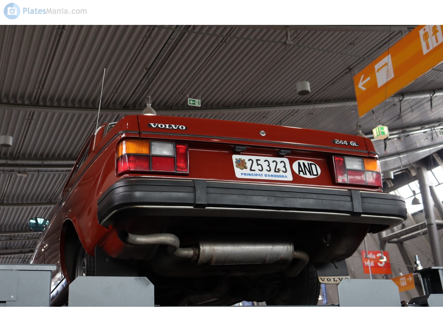 25323, Volvo 240-Series 1st gen 4-door Sedan (244), facelift, 1978–1993