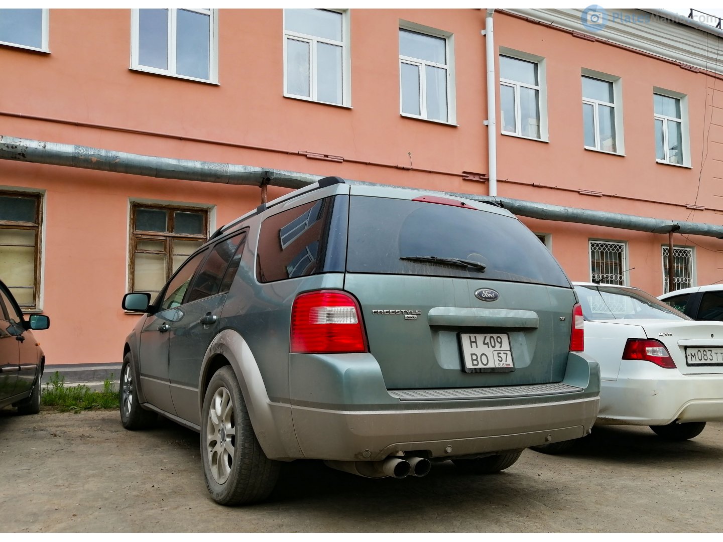 н 409 во 57, Ford Freestyle Full-size SUV (D219), 2004–2007