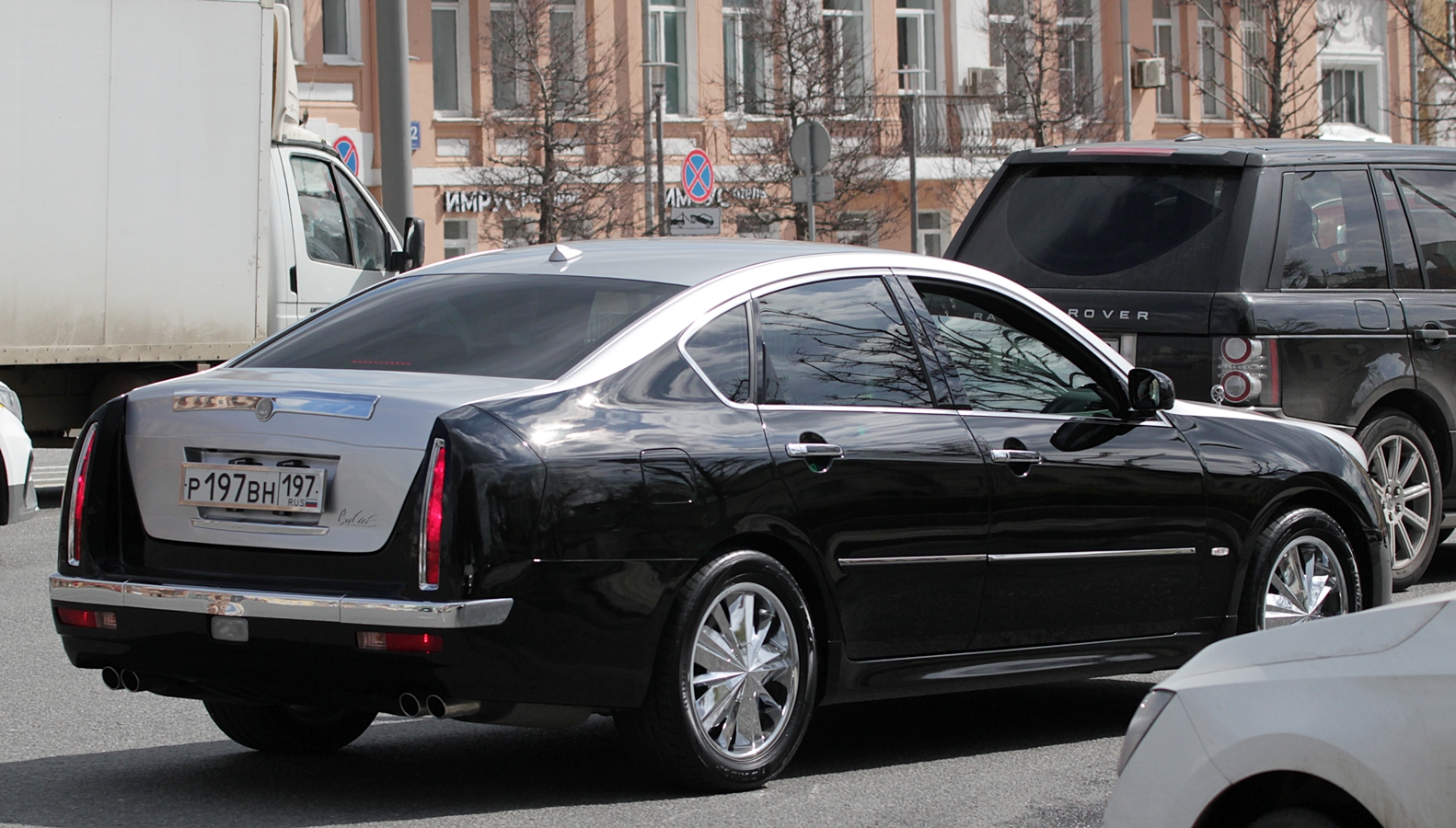 р 197 вн 197, Mitsuoka Galue 3rd gen Limousine (S50), 2008–2016 (based on Nissan Fuga)