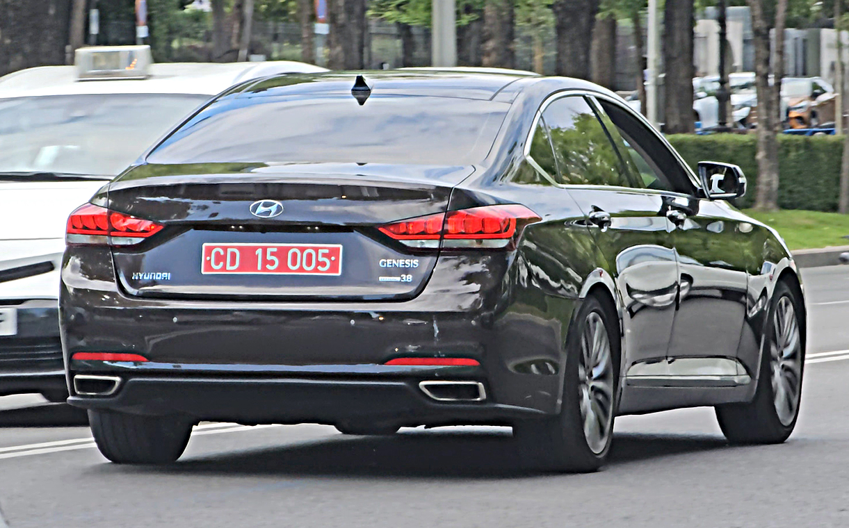 CD 15 005, Hyundai Genesis 2nd gen (DH), 2013–2016