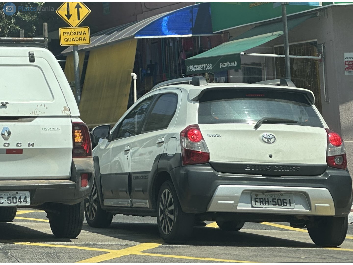 FRH-5061, Toyota Etios 1st gen Cross Hatch (AK10), 2013–2016