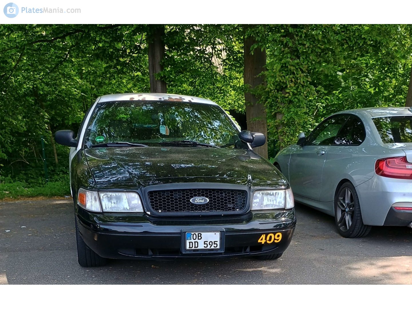 OB DD 595, Ford Crown Victoria 2nd gen (EN114), 1997–2012
