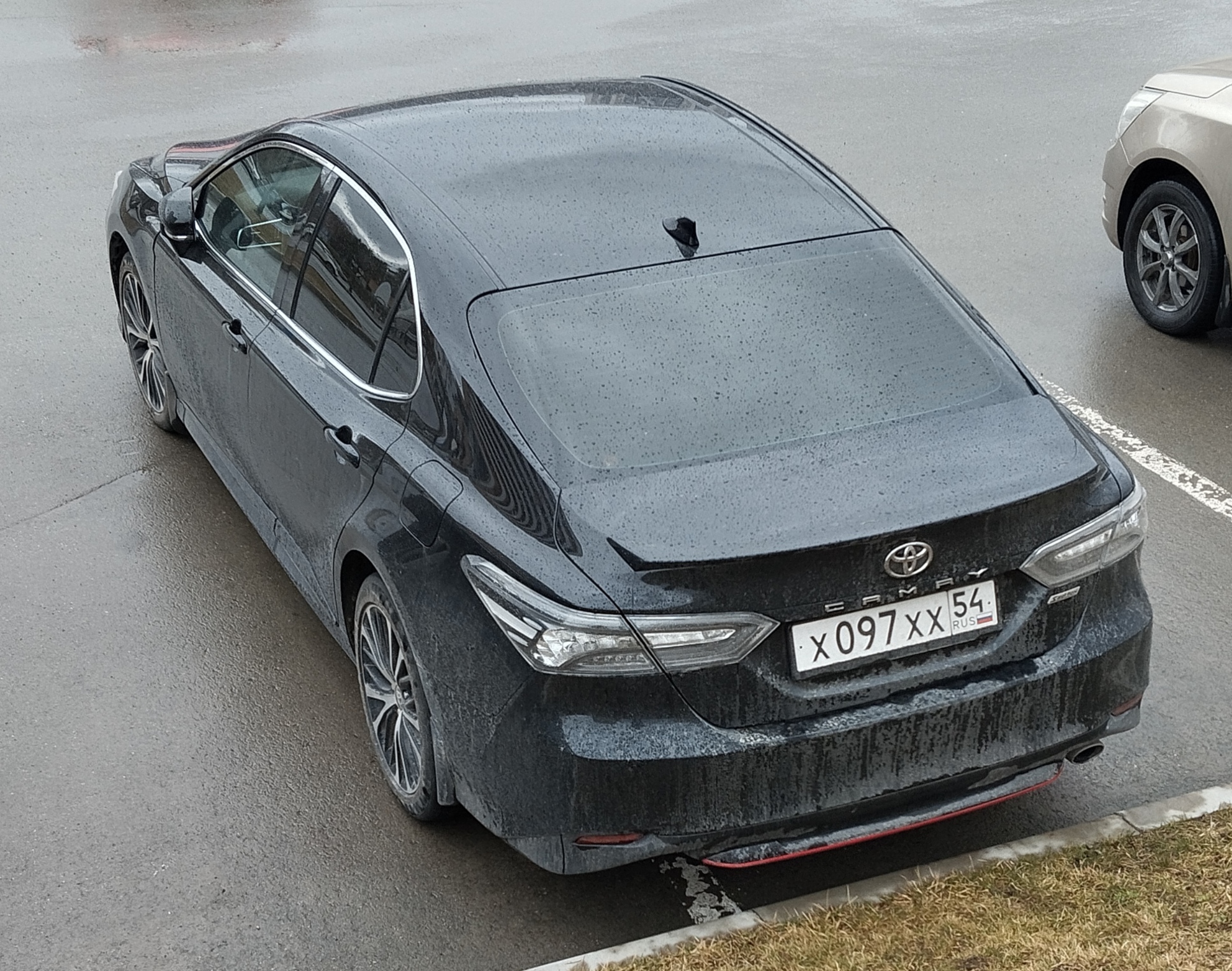 х 097 хх 54, Toyota Camry 8th gen (XV70), 2017–