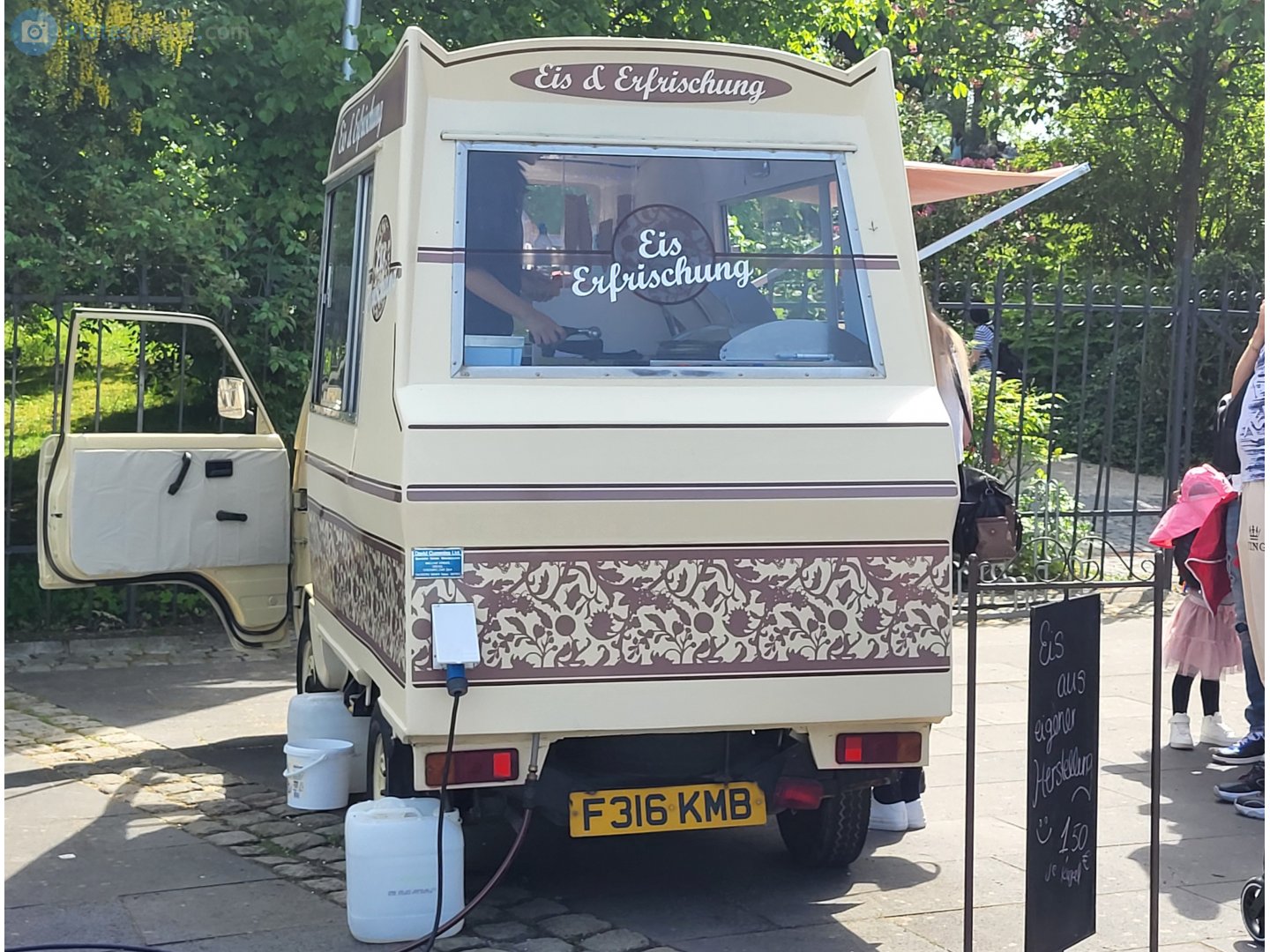 F316KMB, Bedford Rascal 