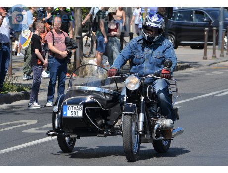 OT AB-581, BMW R Series