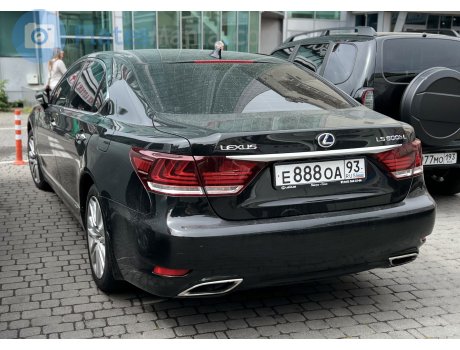 е888оа93, Lexus LS