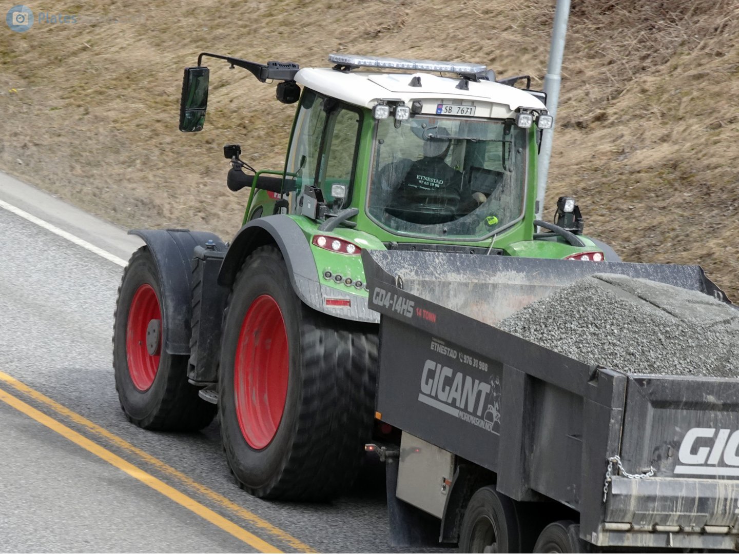 SB 7671, Fendt 700-Series 