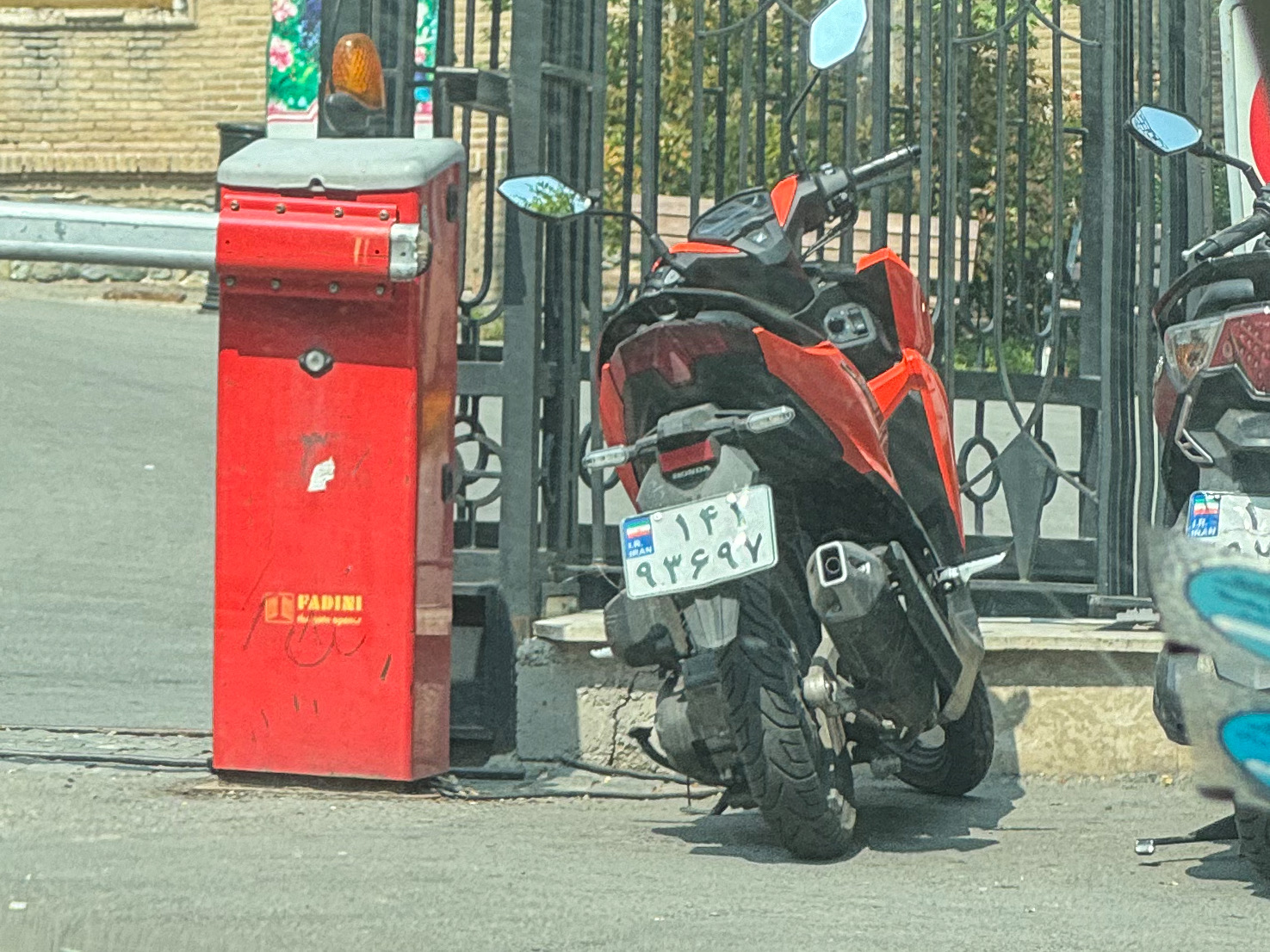 ۱۴۱ ۹۳۶۹۷, Honda Click 